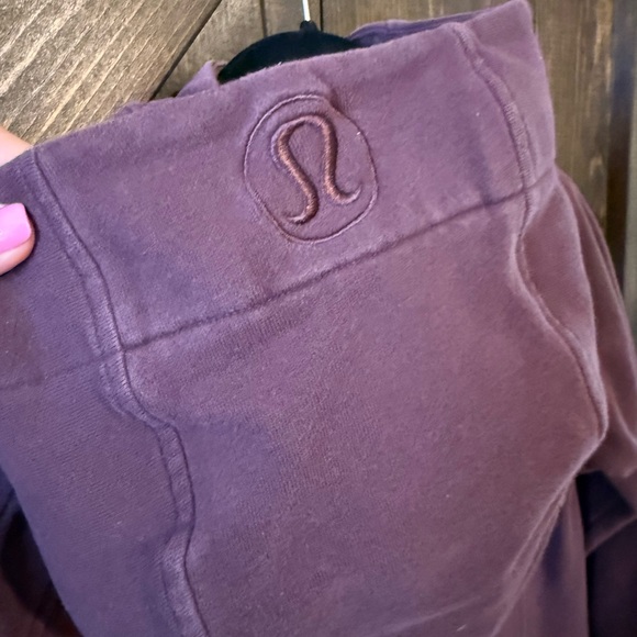 lululemon athletica womens Plum zip up Hoodie - Picture 7 of 7